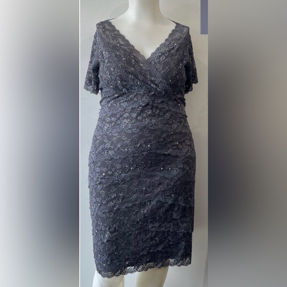 Lace V-Neck Plus Size Dress in Gray